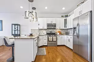 1211 Mt Vernon St, Philadelphia, PA 19123 - Photo 4