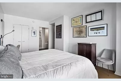 2101 Market Street #2001, Philadelphia, PA 19103 - Photo 16
