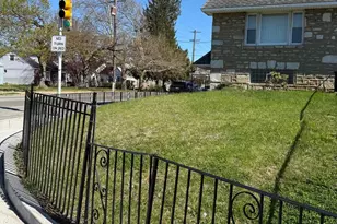 9083 Convent Ave, Philadelphia, PA 19136 - Photo 2