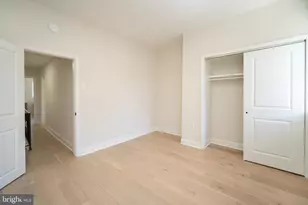 321 Emily St, Philadelphia, PA 19148 - Photo 16