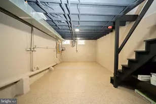 321 Emily St, Philadelphia, PA 19148 - Photo 12