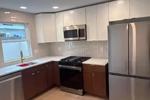 321 Emily St, Philadelphia, PA 19148 - Photo 6