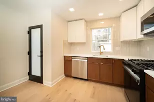 321 Emily St, Philadelphia, PA 19148 - Photo 4