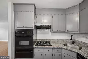 7810 Winston Rd, Philadelphia, PA 19118 - Photo 10