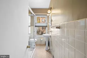 2317 Waverly St, Philadelphia, PA 19146 - Photo 14