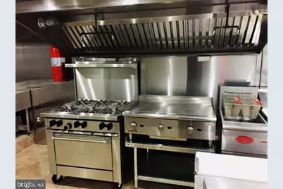 727 S 2nd Street #COMMERCIAL UNIT, Philadelphia, PA 19147 - Photo 2