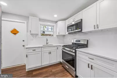 1940 S Lambert Street, Philadelphia, PA 19145 - Photo 6