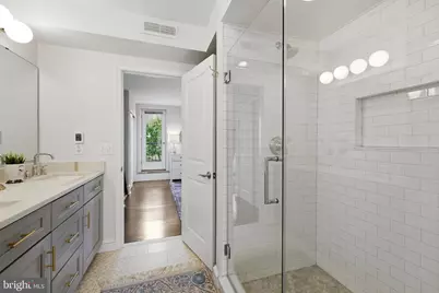 913 S 10th Street, Philadelphia, PA 19147 - Photo 18