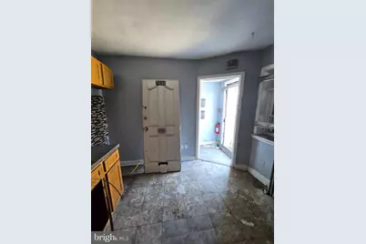 7030 Woodland Avenue, Philadelphia, PA 19142 - Photo 2
