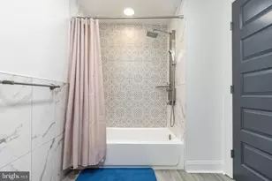 2147 Cross St, Philadelphia, PA 19146 - Photo 16