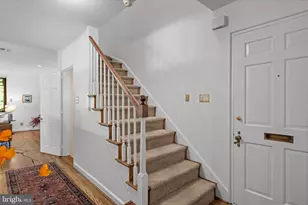 126 W Gravers Ln, Philadelphia, PA 19118 - Photo 4