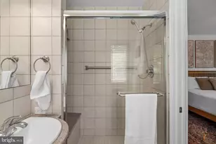 126 W Gravers Ln, Philadelphia, PA 19118 - Photo 26