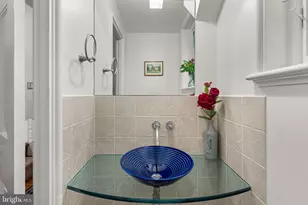 126 W Gravers Ln, Philadelphia, PA 19118 - Photo 20