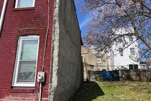 2536 N Warnock St, Philadelphia, PA 19133 - Photo 20
