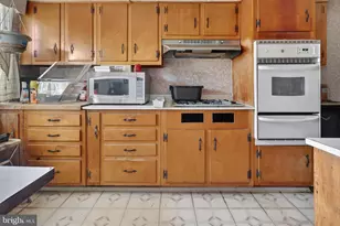 8411 Thouron Ave, Philadelphia, PA 19150 - Photo 14