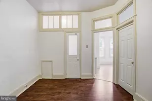 2441 Brown St, Philadelphia, PA 19130 - Photo 4