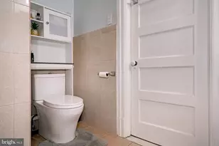 250 S 13th St, Philadelphia, PA 19107 - Photo 18