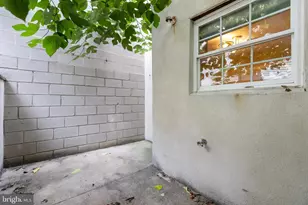 1132 S Clifton St, Philadelphia, PA 19147 - Photo 16