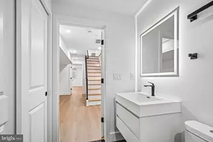 1311 S 32nd St, Philadelphia, PA 19146 - Photo 28