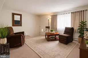 10915 Heflin Rd, Philadelphia, PA 19154 - Photo 6