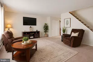 10915 Heflin Rd, Philadelphia, PA 19154 - Photo 4