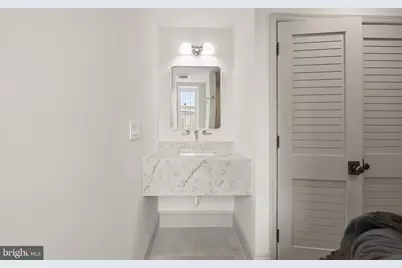 809 S 19th Street, Philadelphia, PA 19146 - Photo 34