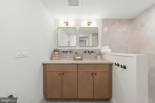 809 S 19th St, Philadelphia, PA 19146 - Photo 50