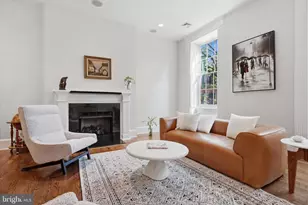 915 Clinton St, Philadelphia, PA 19107 - Photo 4