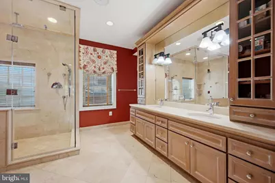 915 Clinton Street #203, Philadelphia, PA 19107 - Photo 16