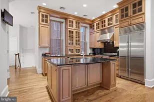 915 Clinton St, Philadelphia, PA 19107 - Photo 10