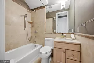 915 Clinton St, Philadelphia, PA 19107 - Photo 20