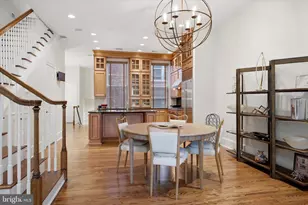 915 Clinton St, Philadelphia, PA 19107 - Photo 4