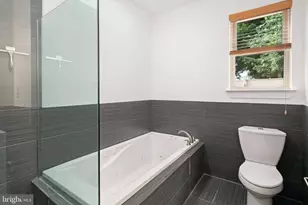 1908 Poplar St, Philadelphia, PA 19130 - Photo 14