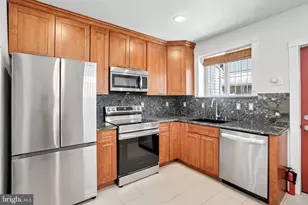 2527 S Hicks St, Philadelphia, PA 19145 - Photo 8