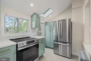 25 W Durham St, Philadelphia, PA 19119 - Photo 12