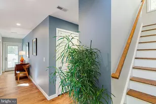7621 St Martins Ln, Philadelphia, PA 19118 - Photo 4