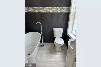 2231 Tasker Street, Philadelphia, PA 19145 - Photo 18