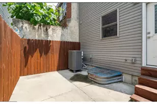 2620 Emerald St, Philadelphia, PA 19125 - Photo 22