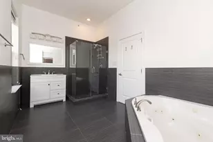 1908 Poplar St, Philadelphia, PA 19130 - Photo 24