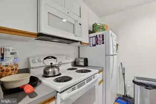 1601 Spring Garden St, Philadelphia, PA 19130 - Photo 8