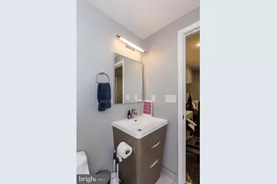912 N 16th Street #B, Philadelphia, PA 19130 - Photo 20