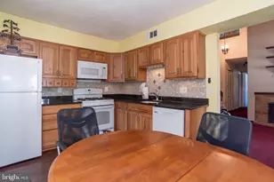3712 Ronnald Dr, Philadelphia, PA 19154 - Photo 8