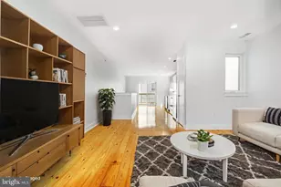 2127 Christian St, Philadelphia, PA 19146 - Photo 6