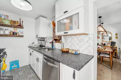 1443 E Oxford Street, Philadelphia, PA 19125 - Photo 8
