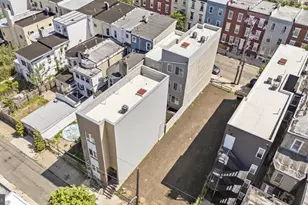 2010 N 8th St, Philadelphia, PA 19122 - Photo 4