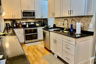 300 Lombard St, Philadelphia, PA 19147 - Photo 8