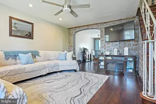 7242 Algard, Philadelphia, PA 19135 - Photo 4