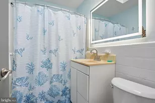 7242 Algard, Philadelphia, PA 19135 - Photo 20