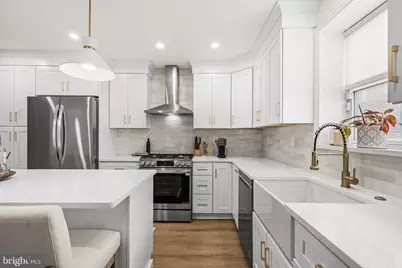 2061 Saint Albans Street, Philadelphia, PA 19146 - Photo 12