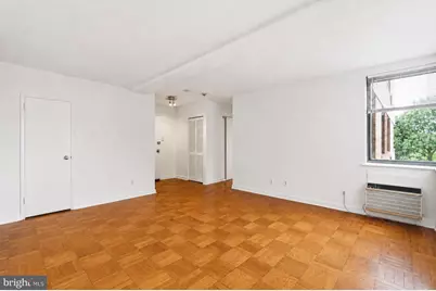 2601 Pennsylvania Avenue #649, Philadelphia, PA 19130 - Photo 4